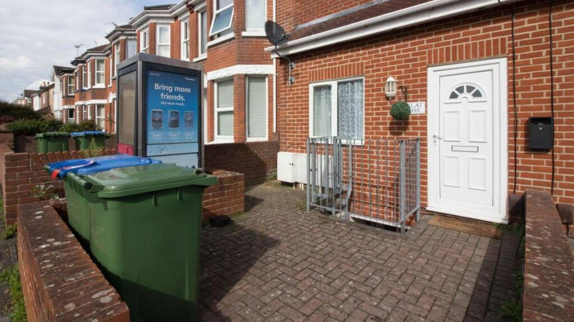Stayzo Penthouse 1- Premier Southampton