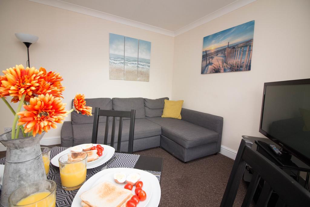 Stayzo Penthouse 1- Premier Apartment Southampton